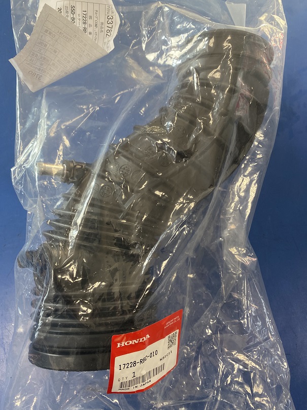 Патрубок фильтра воздушного 17228-RBC-010 HONDA /Accord CL7 K20A, K24A/