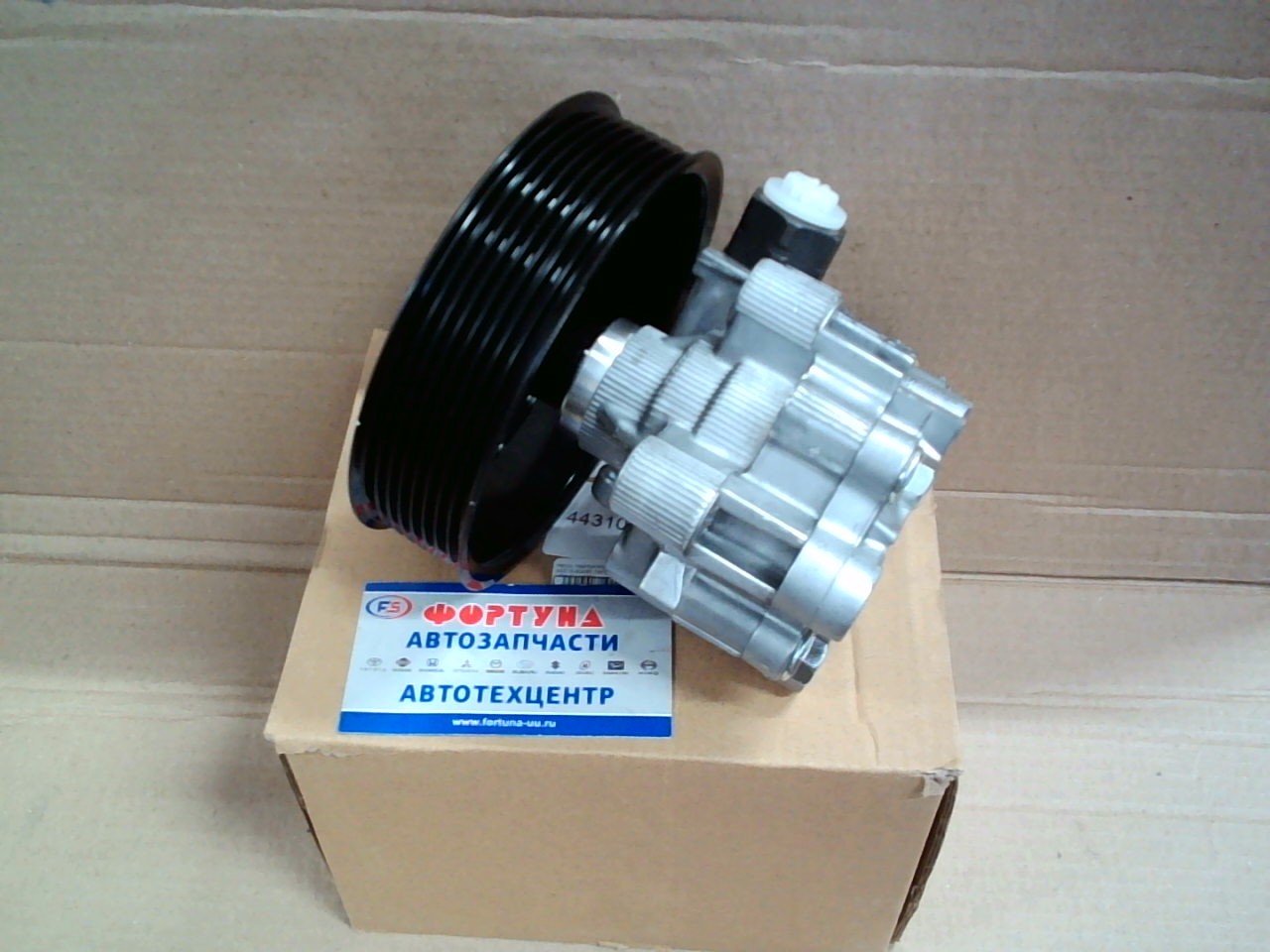 Насос гидроусилителя 44310-60490 (DPV113) TW /L.C URJ200 LEXUS LX570/