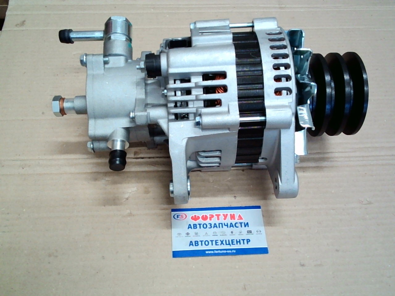 Генератор 4HG1,  4HK1,  4HJ1,  4HF1 (DAL018) DAGGER /3V 24V 50A 60cc/