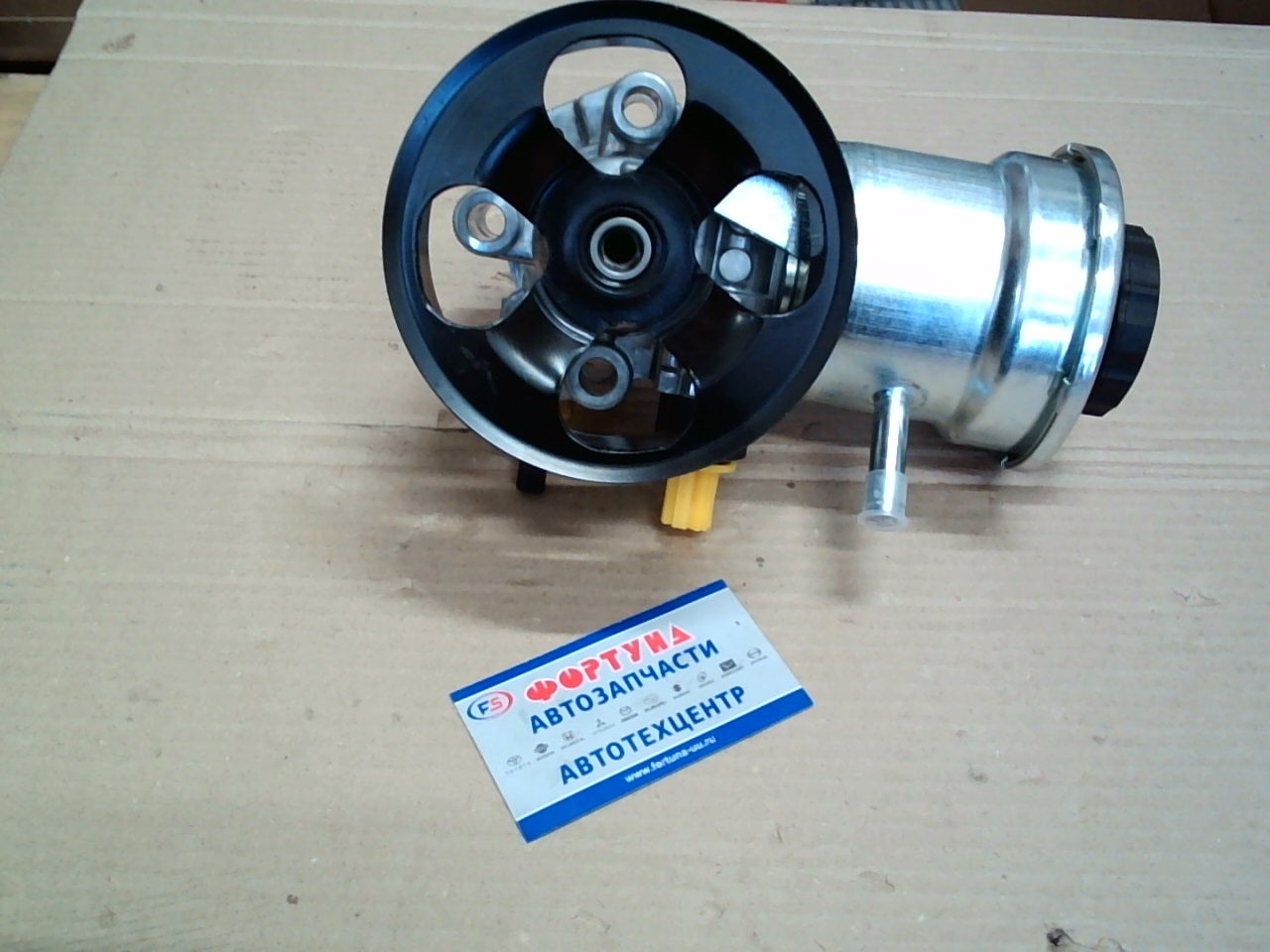 Насос гидроусилителя 44310-35710 TW /HILUX SURF TRN215,  L.C TRJ150 2TRFE/