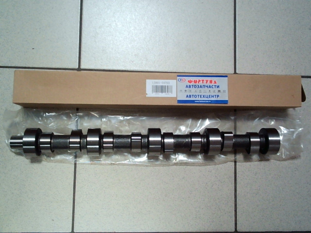 Распредвал TD25,  TD27,  TD27T,  QD32,  BD30 13001-40K00 TW