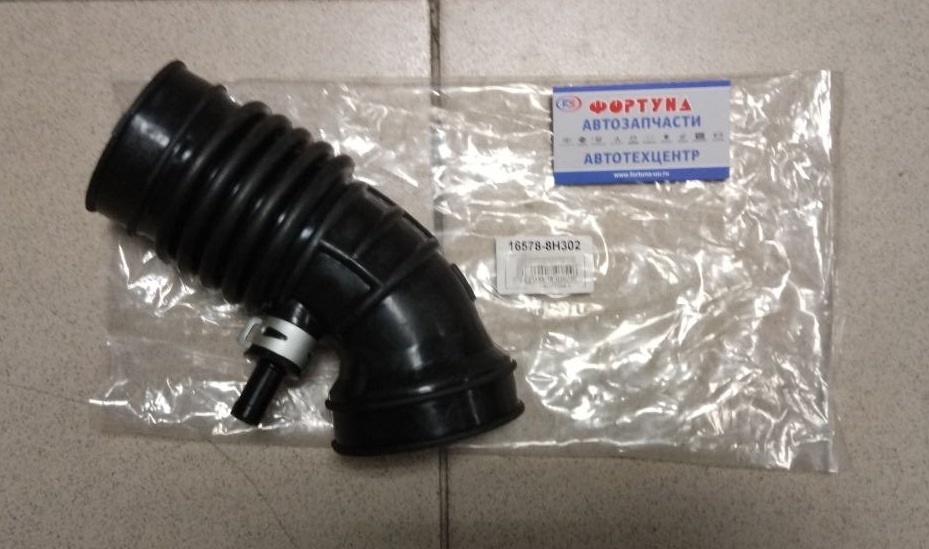 Патрубок фильтра воздушного 16578-8H302 DAGGER /X-Trail,  NT30,  T30 QR20DE,  QR25DE,  YD22ETI/