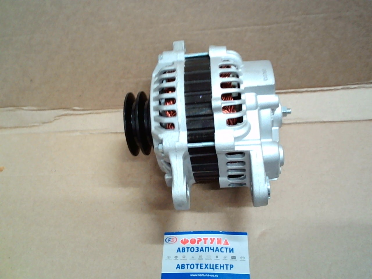 Генератор 4M40 '96-'99 (DAL013) DAGGER /125A Challenger K97WG '97-'99,  Delica '97-'04/
