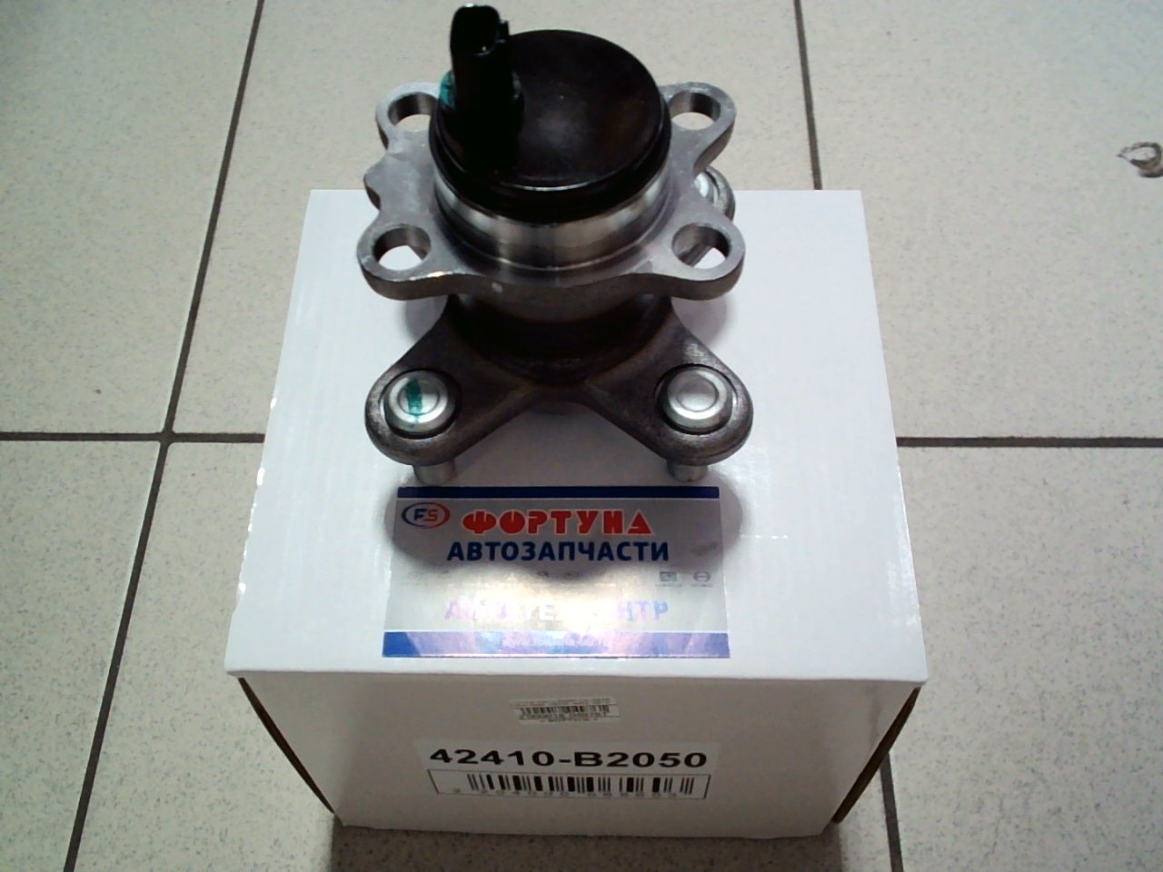 Ступица 42410-B2050 TW /REAR Passo Sette,  M502E,  M502,  M512/