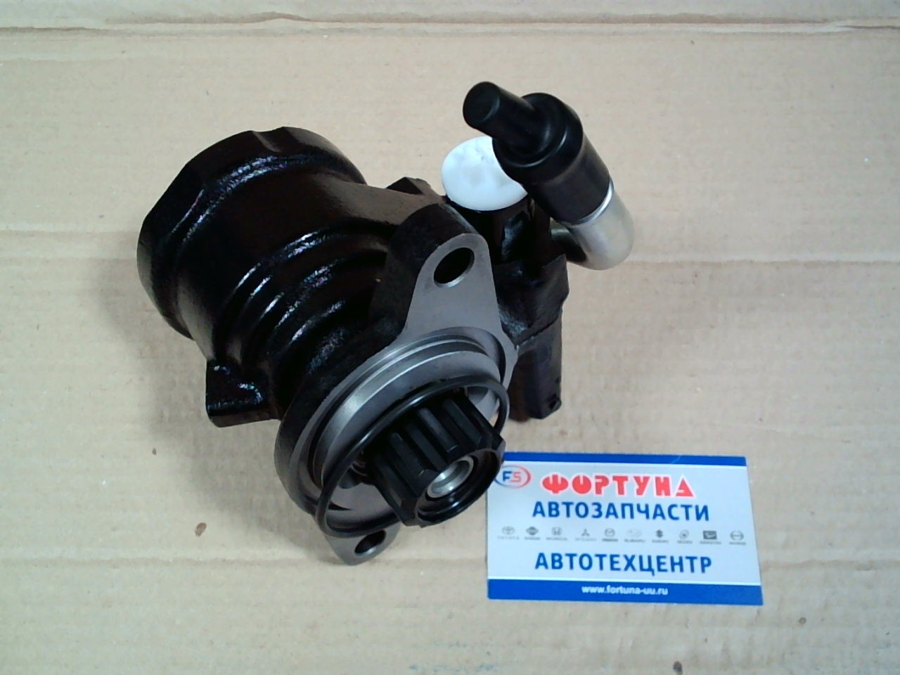 Насос гидроусилителя 44310-60220 (DPV106) DAGGER /1KZTE,  1KZT KZJ77,  KZJ71,  KZJ78,  KZJ70,  KZJ73/