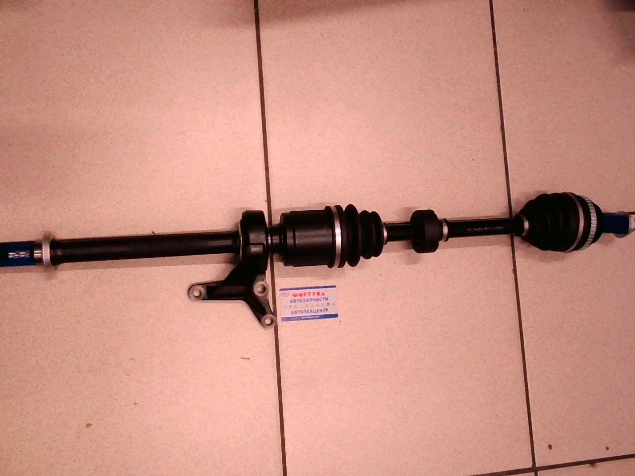 Вал Приводной в сборе 44011-S10-010 (DSD057L) DAGGER /Левый CRV RD1 26T/ (без подвесного)