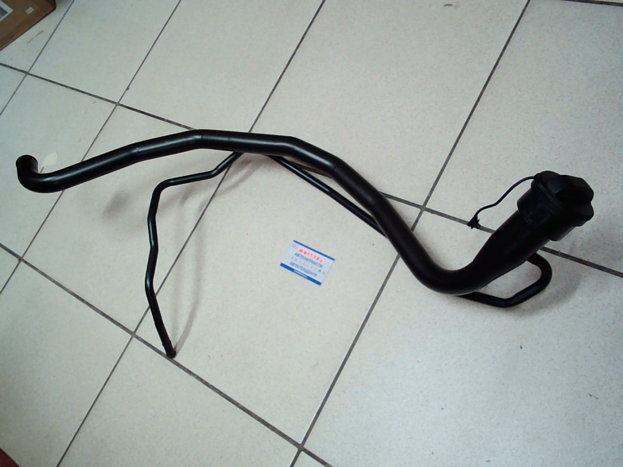 Горловина топливного бака 77201-12580 DAGGER /CE121,  NZE120,  NZE121,  NZE124,  ZZE122,  ZZE123,  ZZE124/