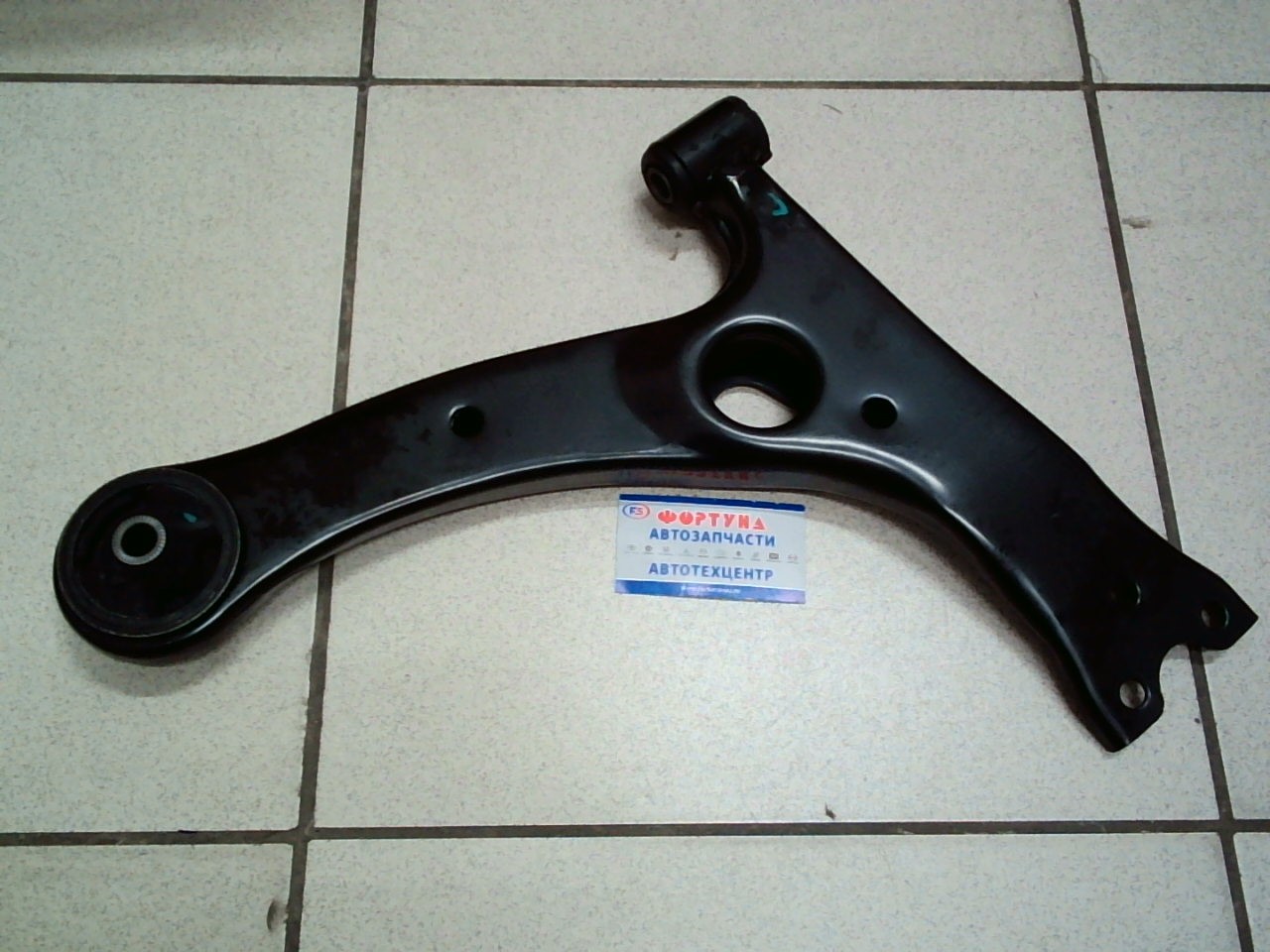 Рычаг 48068-12290 TW /Передний Правый NZE121,  ZZE122/