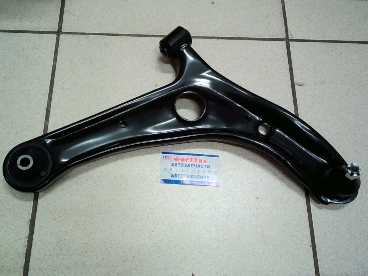 Рычаг 48068-09060/48068-59035 TW /Передний Правый VITZ NCP1# RAUM NCZ2#/