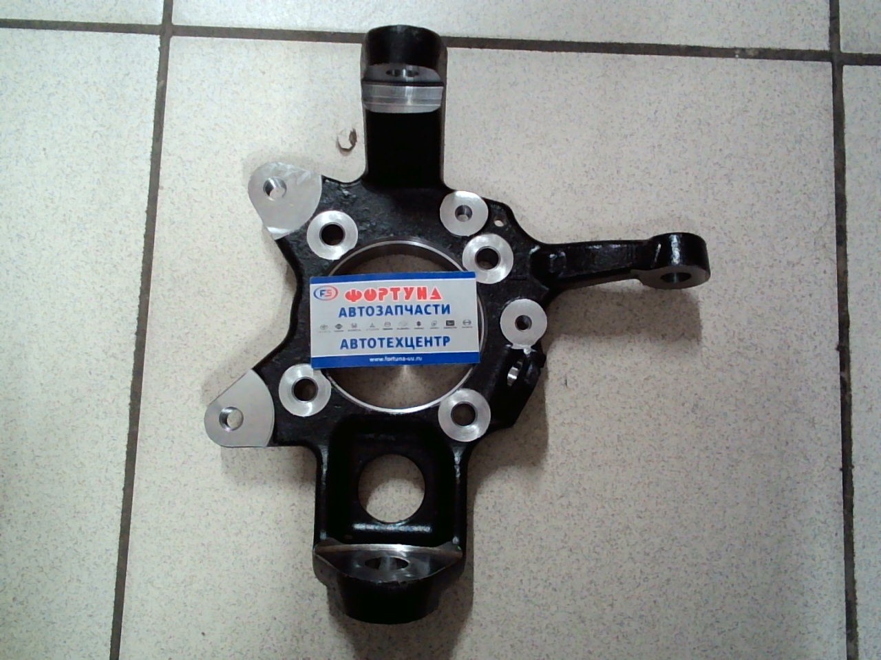 Кулак поворотный 3870A021 TW /Левый Pajero V8/9#W '06-/