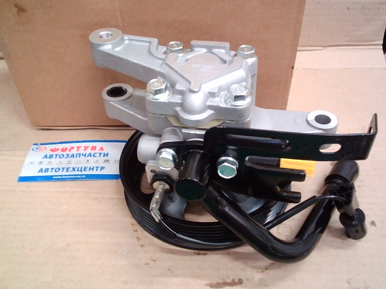 Насос гидроусилителя 57100-4L000 (DPV005) DAGGER /Solaris '11-,  Kia Rio '11-/