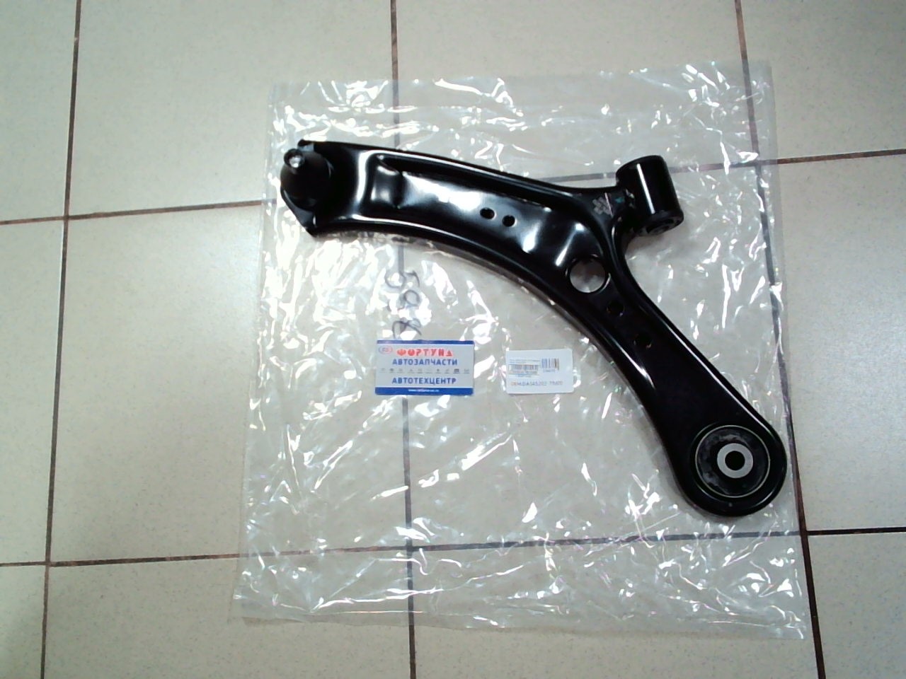 Рычаг 45202-79J00 TW /Передний Левый Suzuki SX4/