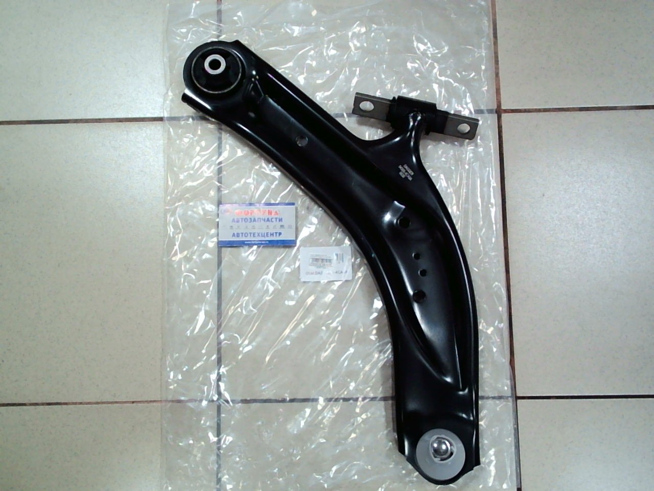 Рычаг 54500-4CA0A TW /Передний Правый X-Trail T32 14-.Qashqai J11E 13-/