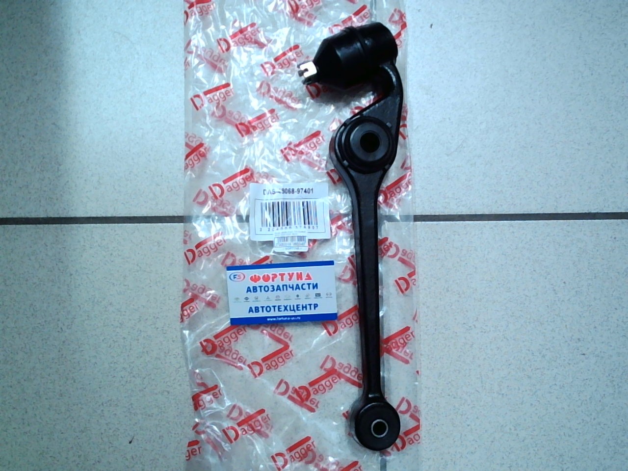 Рычаг 48068-97401 DAGGER /Правый Sirion 2000-2005,  Storia 1998-2004,  YRV 2000-2005,  Duet 1998-2005/