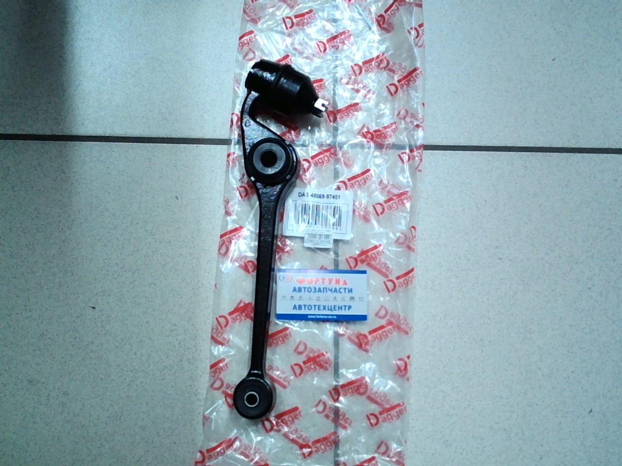Рычаг 48069-97401 DAGGER /Левый Sirion 2000-2005,  Storia 1998-2004,  YRV 2000-2005,  Duet 1998-2005/