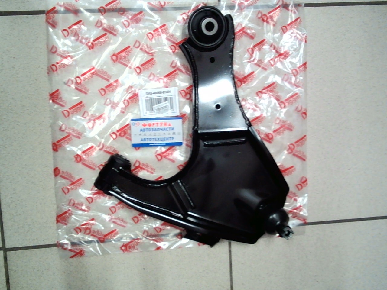 Рычаг 48068-87401 DAGGER /Передний Правый Terios J100/