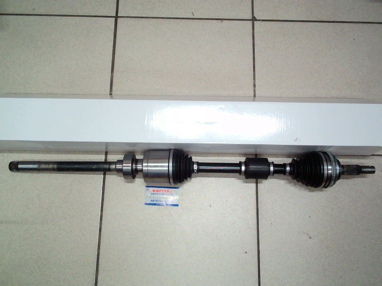 Вал Приводной в сборе 43410-21030 (DSD008R) TW /Правый ST195,  ST215,  SXM15,  SXN15,  ACN15/