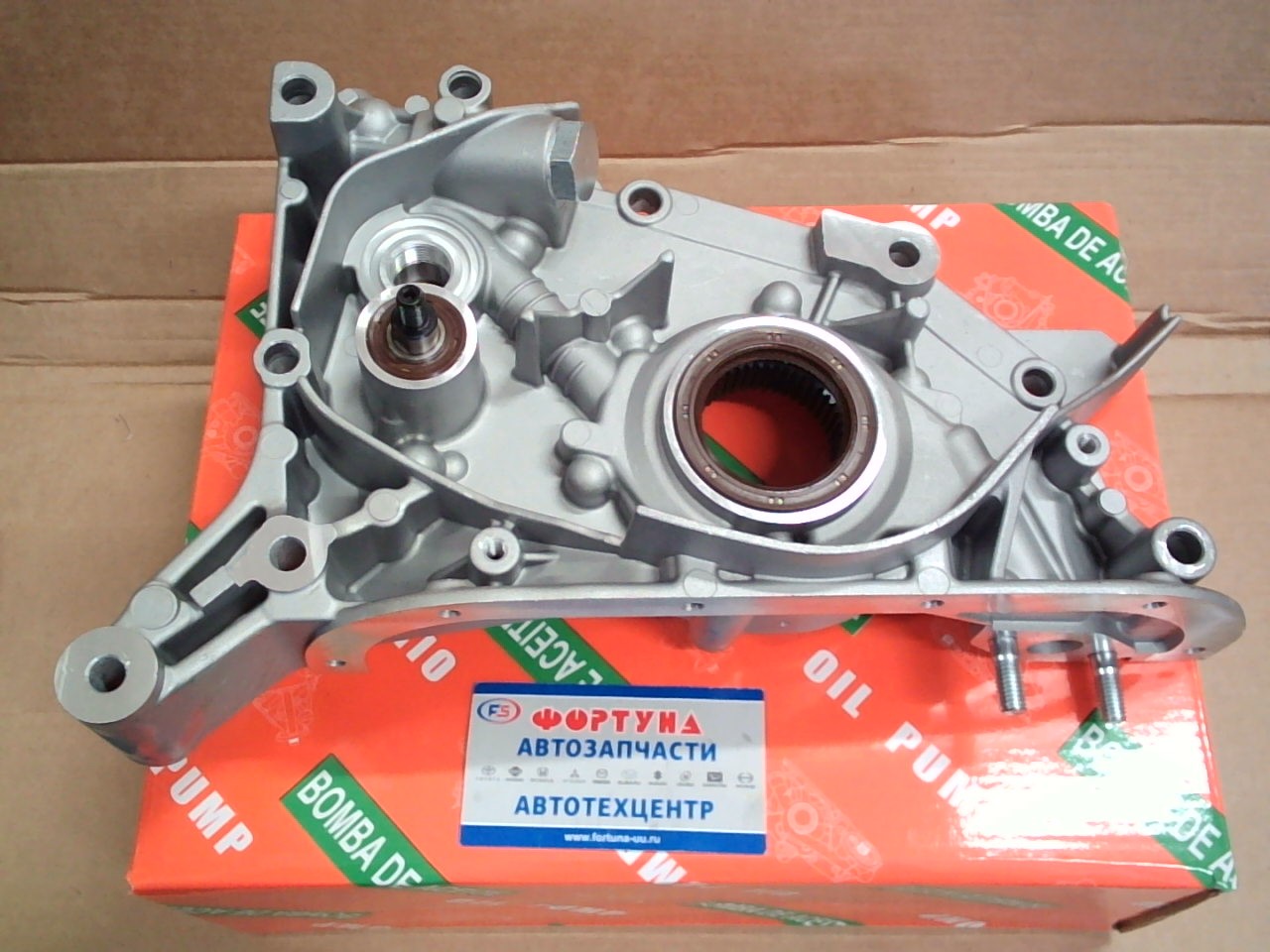 Маслянный насос 21340-42800 TW /4D55 4D56 Hyundai Grace,  Delica P25W,  P35W/