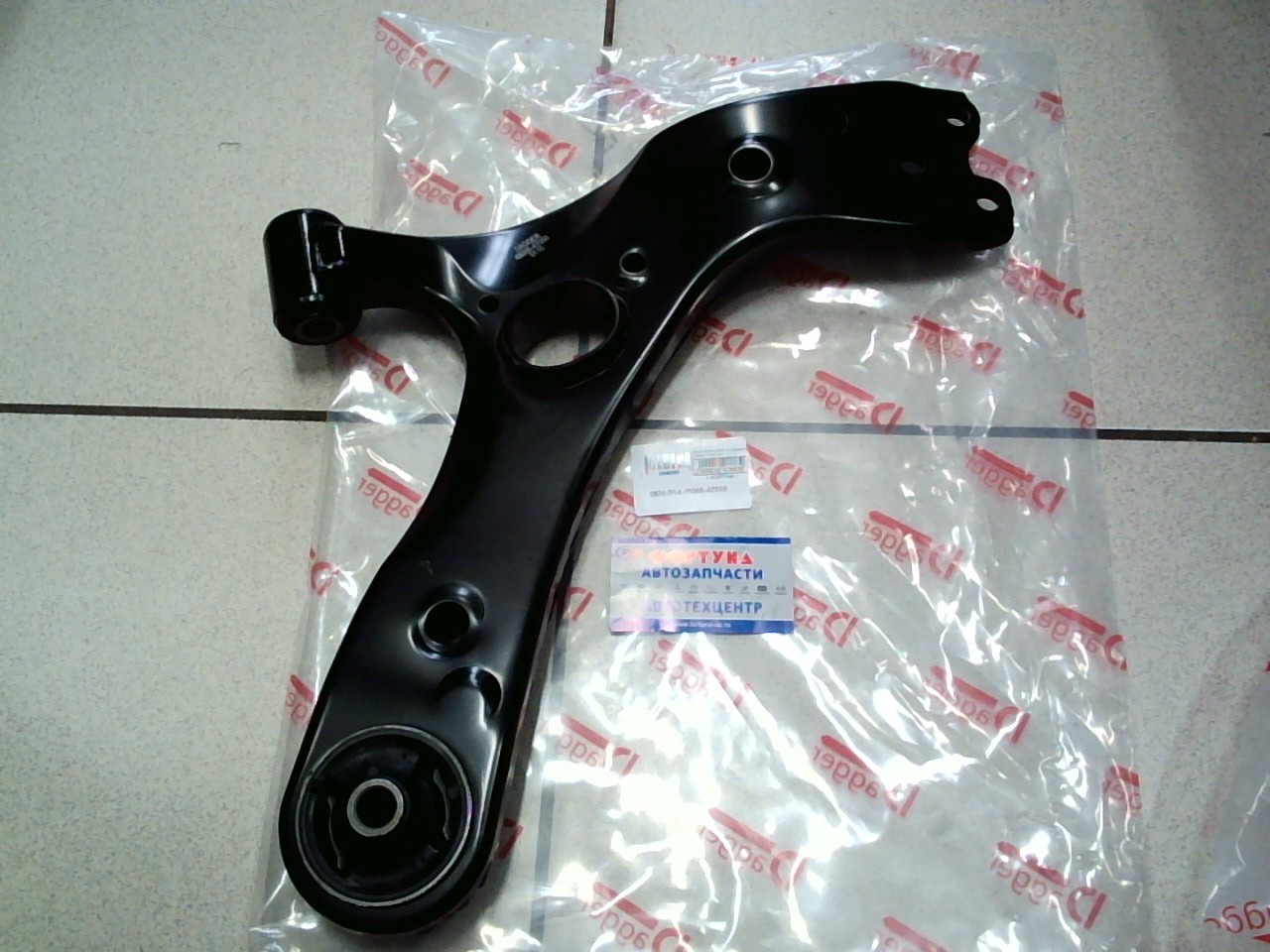 Рычаг 48068-47050 DAGGER /Передний Правый PRIUS 30/