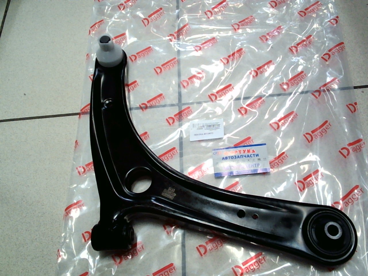 Рычаг 4013A010 DAGGER /Передний Правый OUTLANDER CW5W,  CW6W,  GALANT FORTIS,  LANCER EVOLUTION CY4A,  DELICA CV5W/