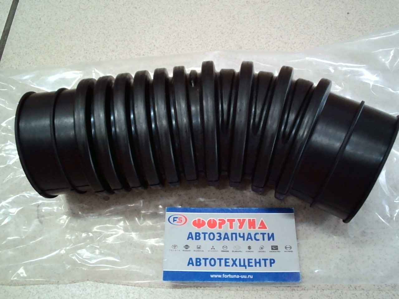 Патрубок фильтра воздушного 17881-54340 TW /Toyota Hilux,  LN108,  LN112,  LN130 2LT,  2LTE/