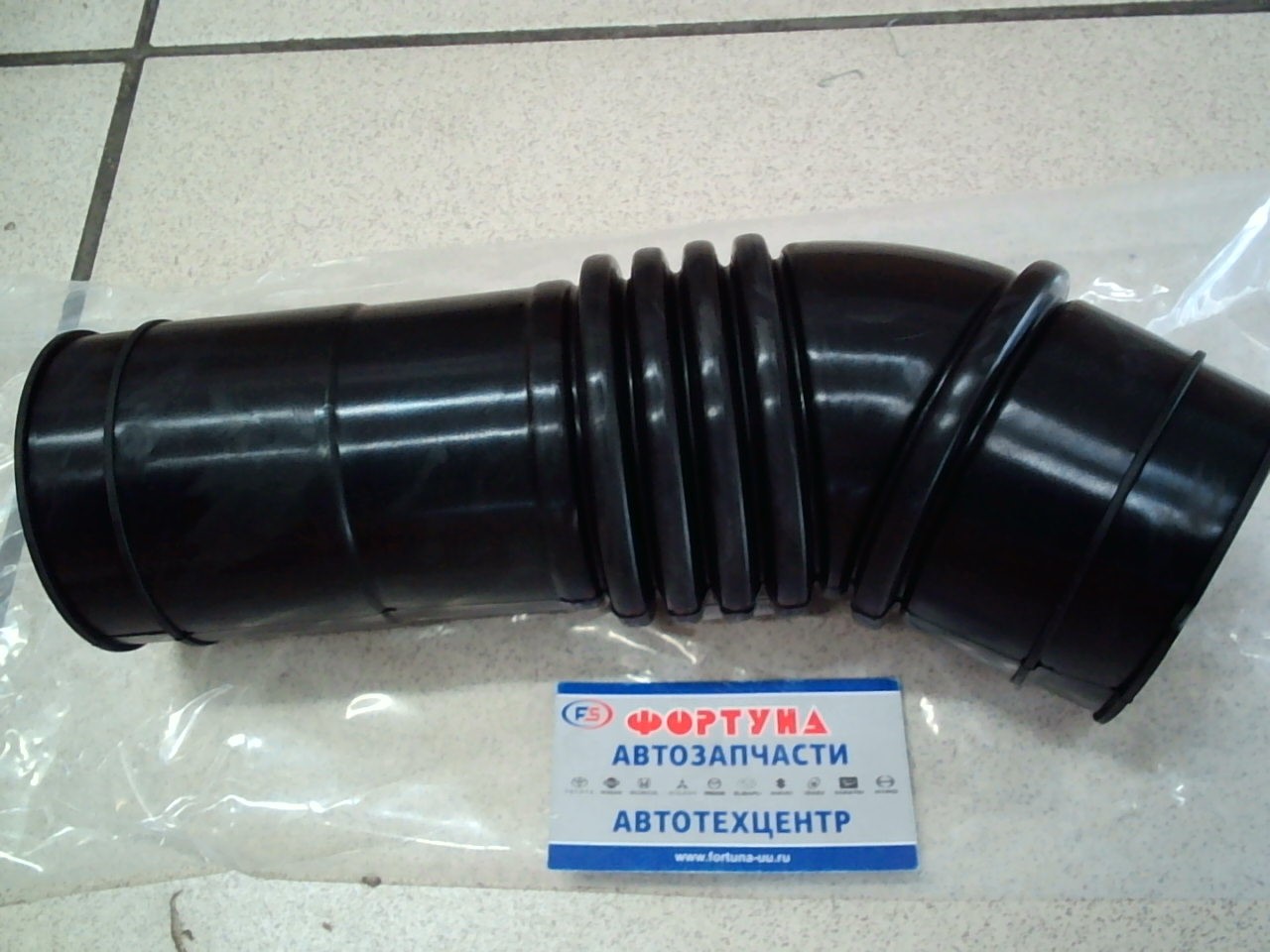 Патрубок фильтра воздушного 17881-75070 TW /Hiace,  Regius Ace RZH1# 1RZE,  1RZ,  2RZ,  2RZE/