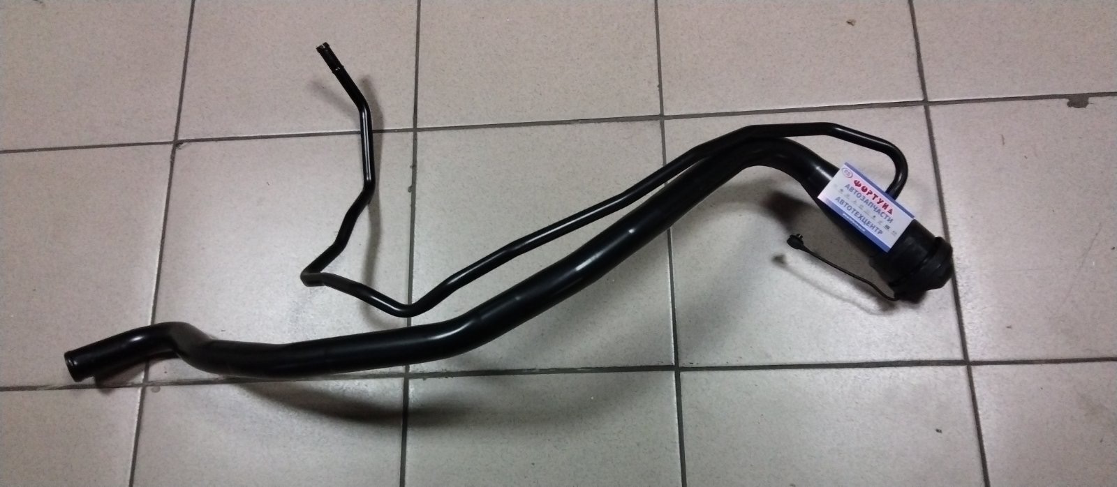 Горловина топливного бака 77201-12700 DAGGER /Corolla Axio,  Fielder NZE141, ZRE141/