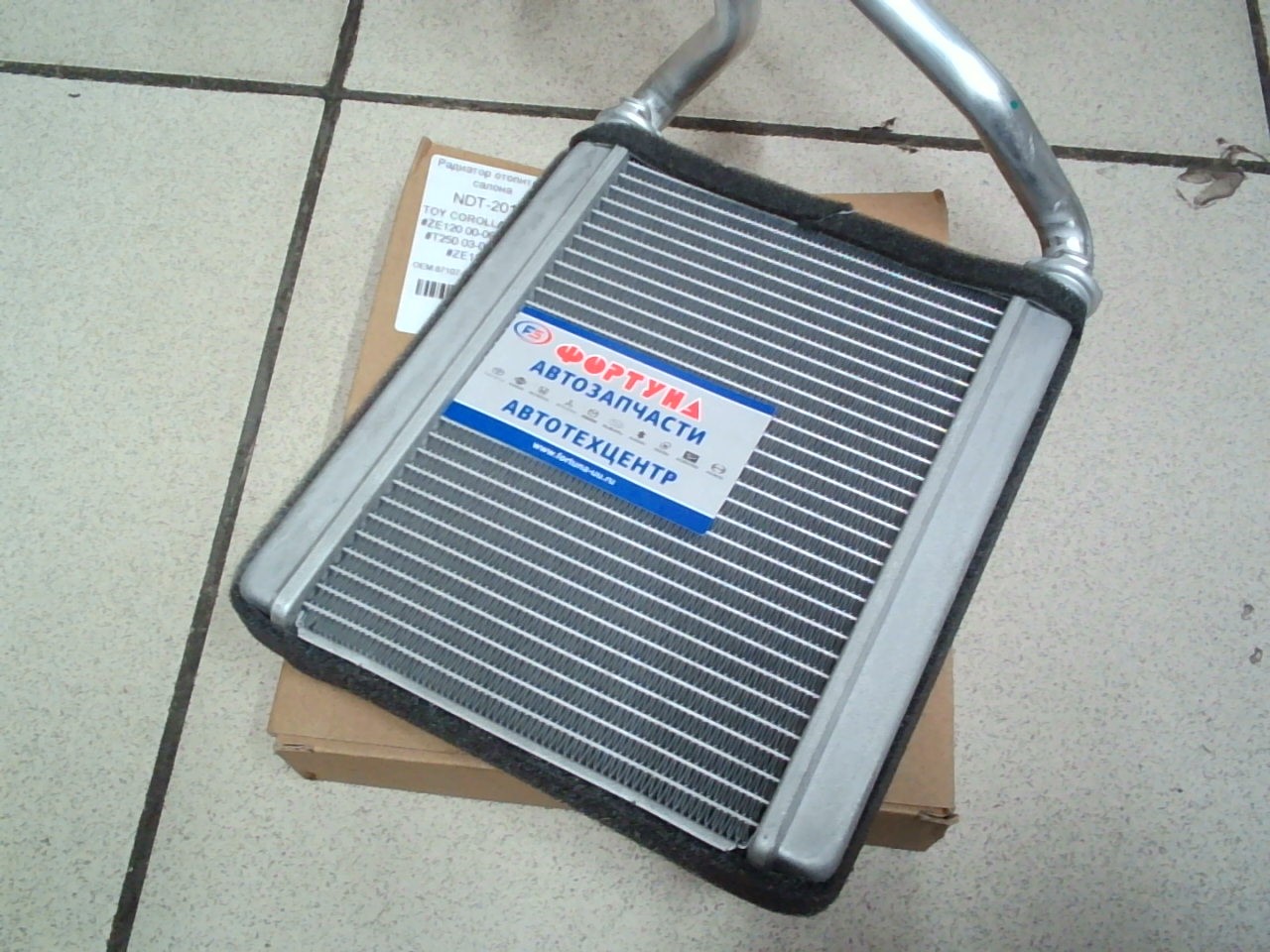 Радиатор отопителя NDT-2019 NARICHIN /TOYOTA COROLLA,  SPACIO #ZE120 '00-'06,  AVENSIS #T250 '03-'08,  WILL VS #ZE12# '01-/ (с трубками)