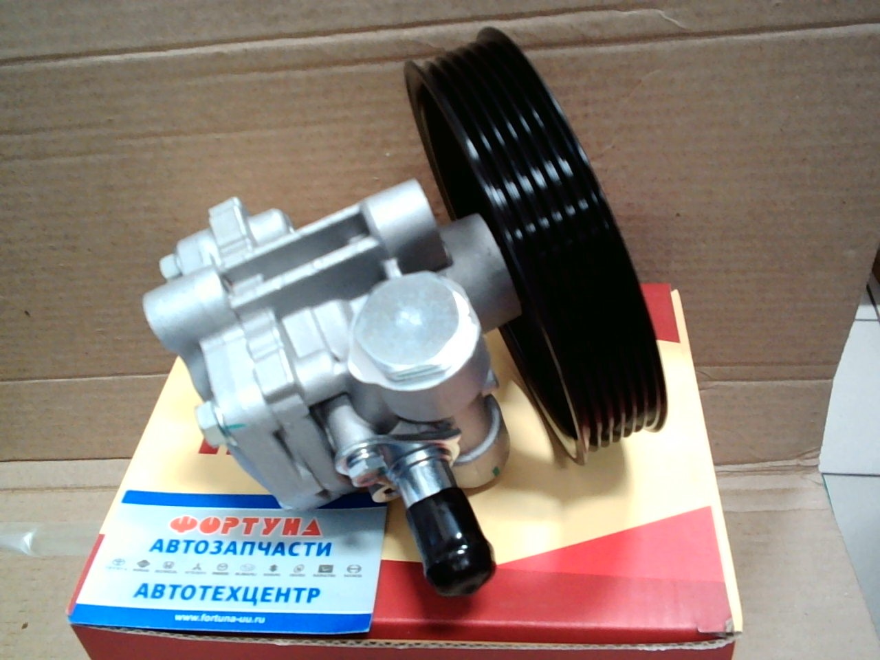 Насос гидроусилителя MN100472 (DPV296) DAGGER /Outlander,  Airtrek 4G69/