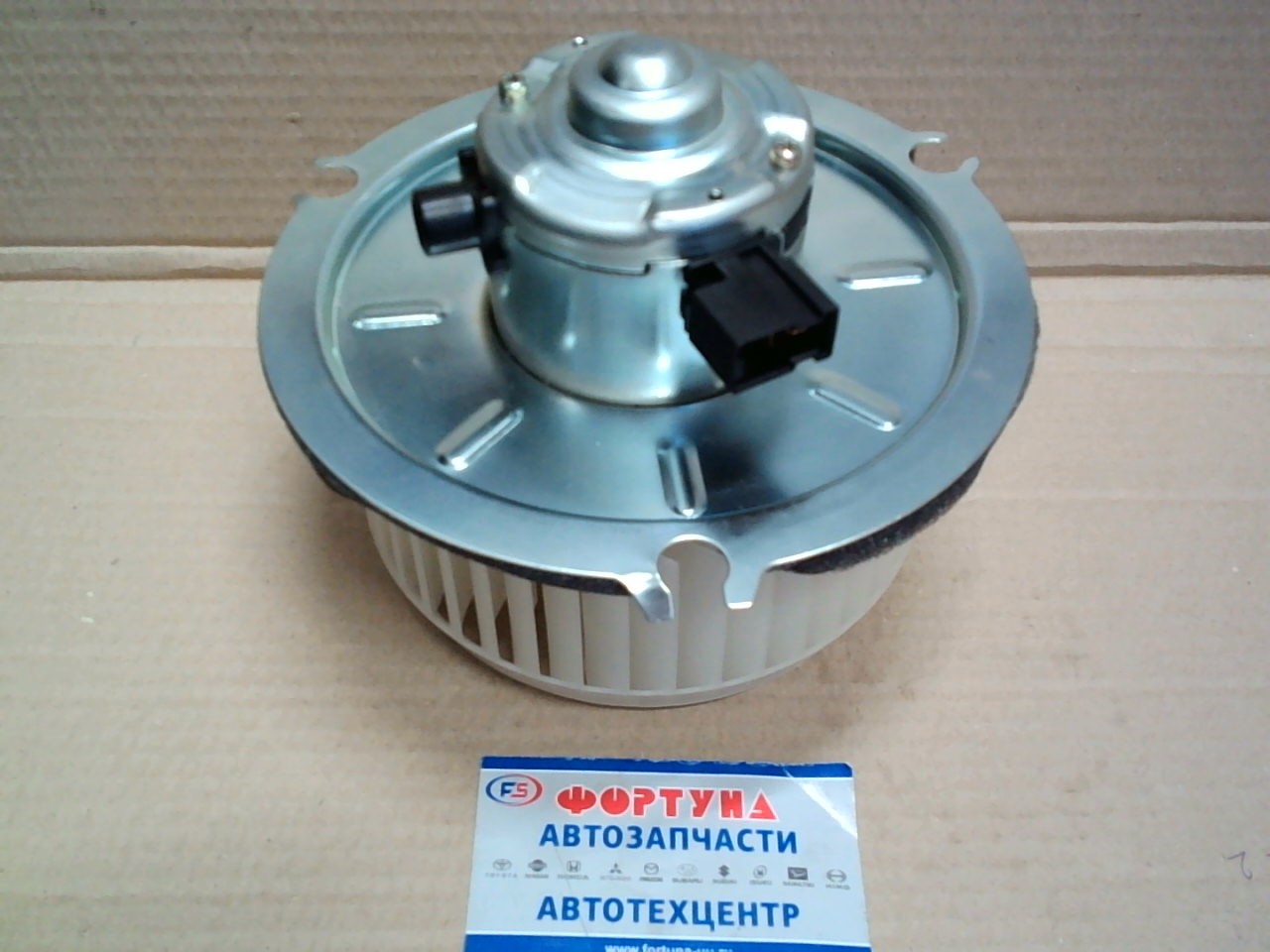 Мотор отопления салона AD-NS11 /NISSAN DIESEL MK '00-/ OOtOkO