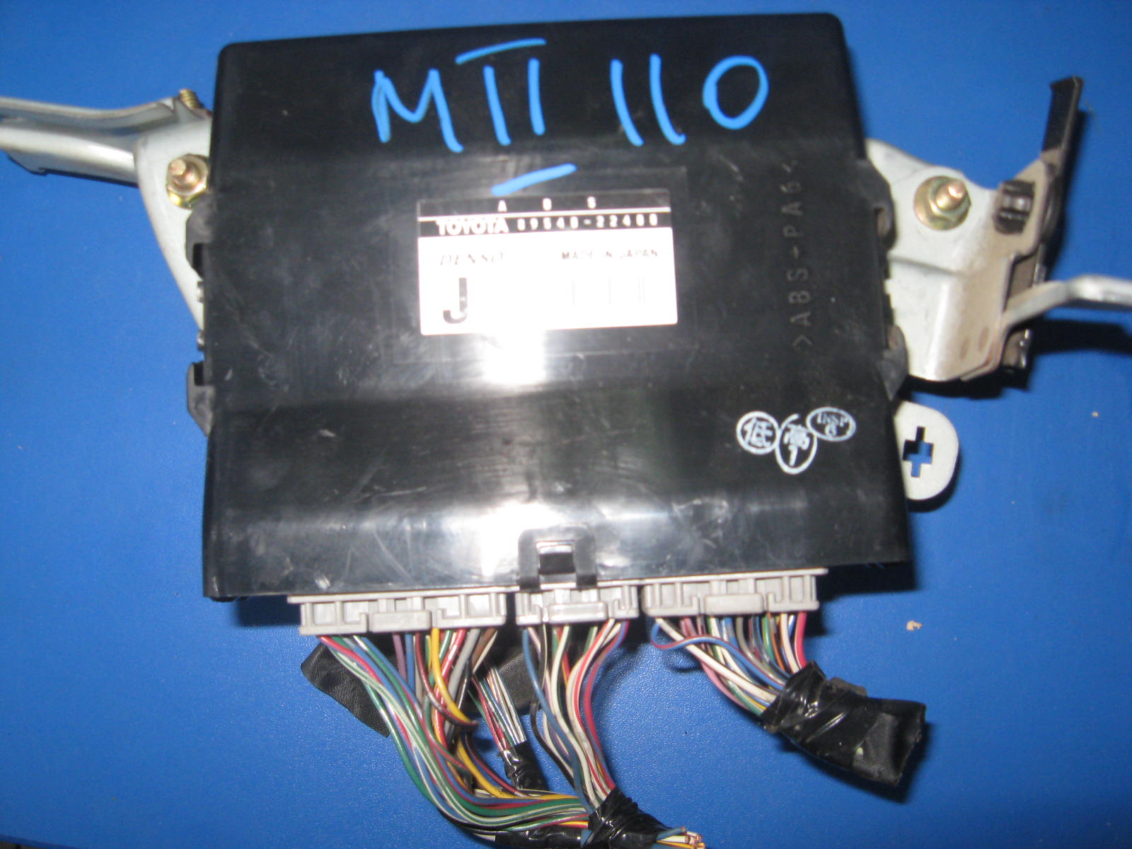 Блок управления abs TOY MARK II JZX110 [89540-22400/079400-8171] [б/у]